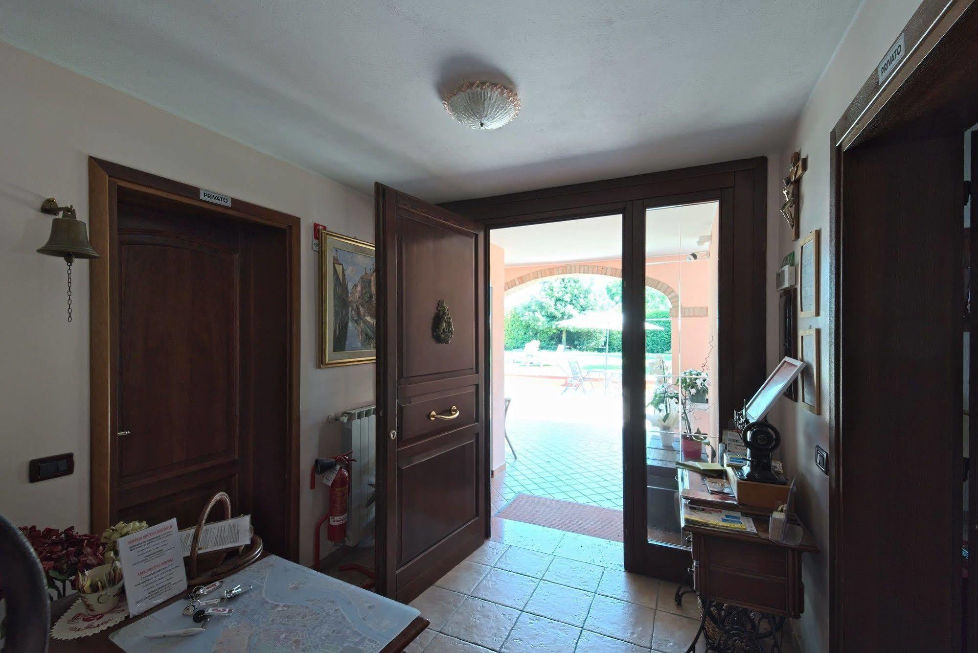 Villa Ai Tigli Venezia Guest House Tessera Exterior foto